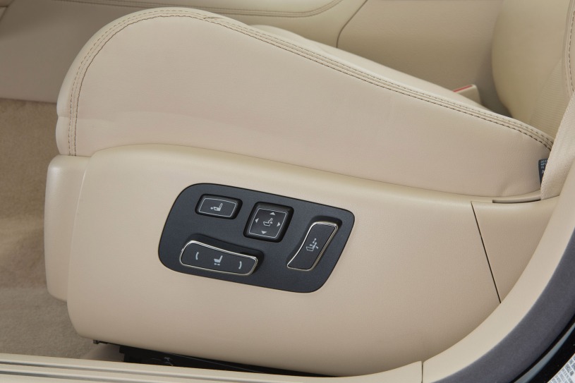 ghế chỉnh điện Lexus LS460L 2015