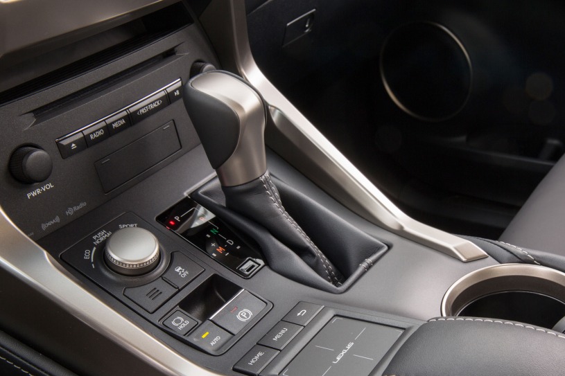Hệ điều hành trên Lexus NX200T 2017