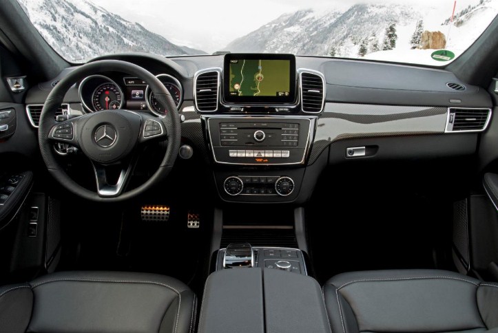 Nội thất sang trọng tiện nghi hiện đại của Mercedes GLS 500