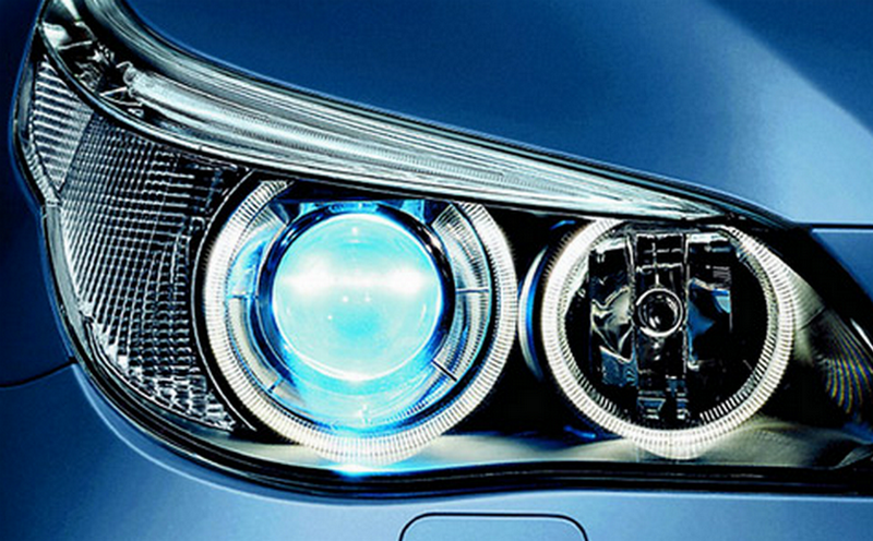Nên chọn các loại đèn pha xe ô tô nào?