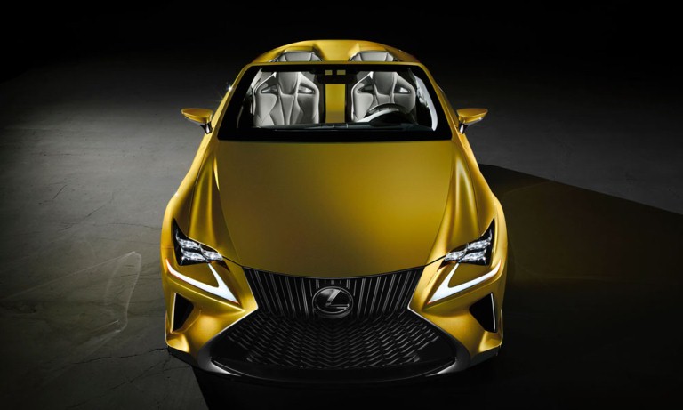 5 mẫu xe Lexus mui trần cũ đáng sở hữu nhất hiện nay