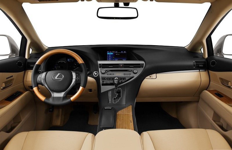 Giá xe Lexus RX450h 2014 tương xứng với nội thất, trang thiết bị