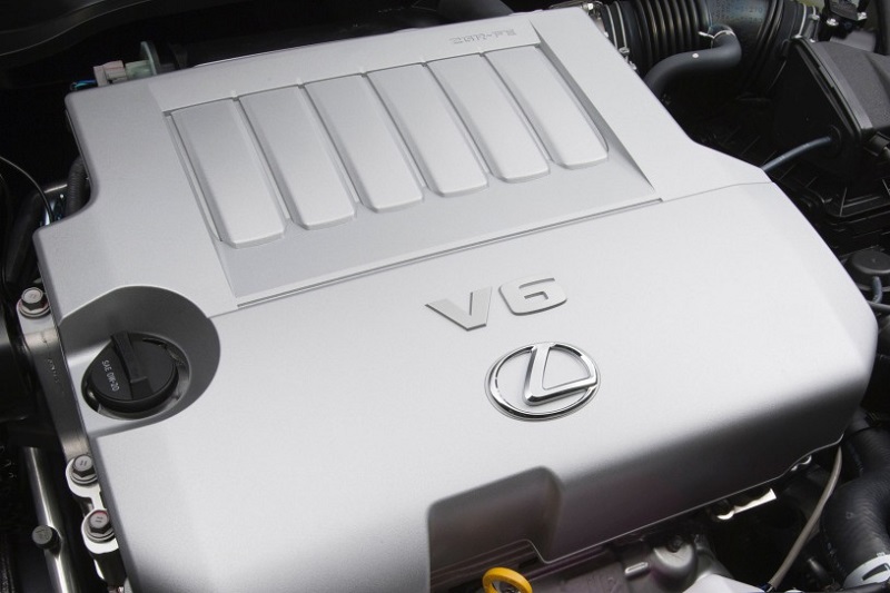 Lexus ES250 đời 2015 được trang bị khối động cơ V6 với dung tích lên đến 3,5L