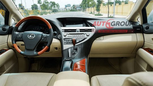 Trang bị nội thất của xe độ Lexus RX350 đời 2010