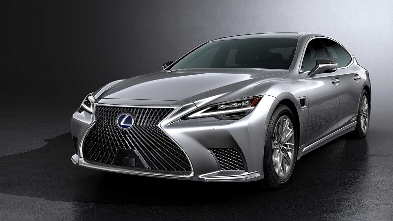 Có nên sở hữu Lexus LS600HL mới không sẽ phụ thuộc vào kinh tế của bạn
