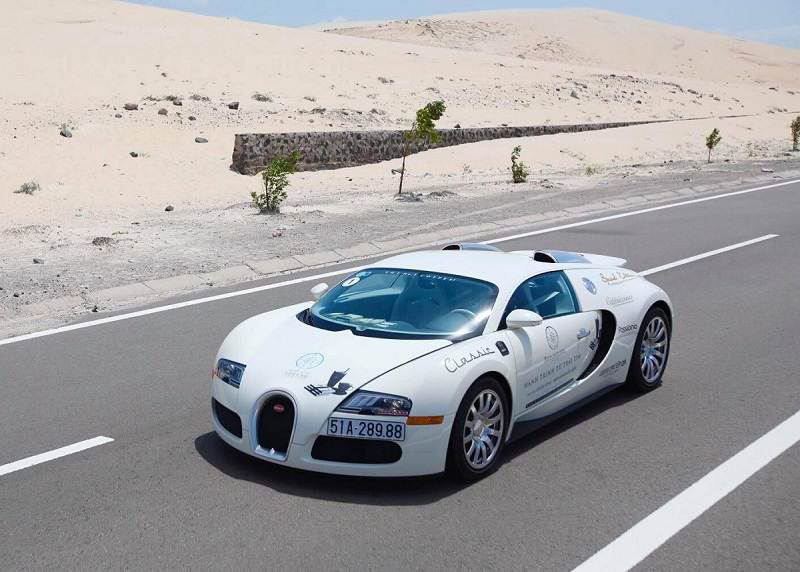 Siêu xe Bugatti Veyron