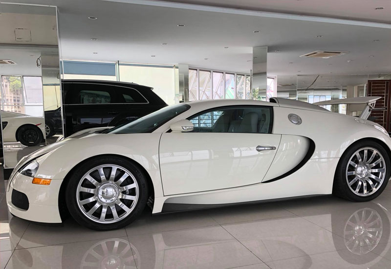 Siêu xe đắt nhất Việt Nam Bugatti Veyron thuộc sở hữu của ông Đặng Lê Nguyên Vũ
