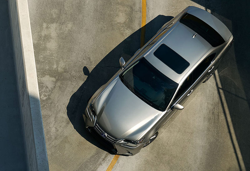 Lexus GS 450h được trang bị đầy đủ các tính năng an toàn
