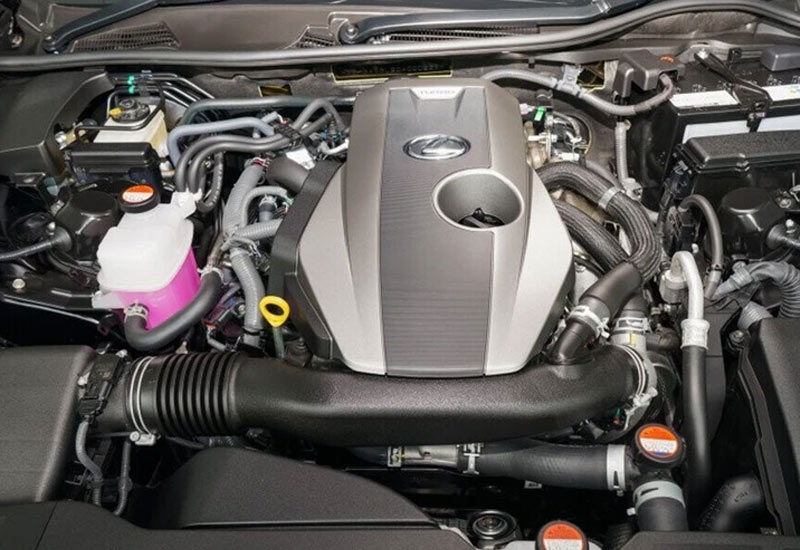 Lexus GS 200t được trang bị động cơ turbo mạnh mẽ