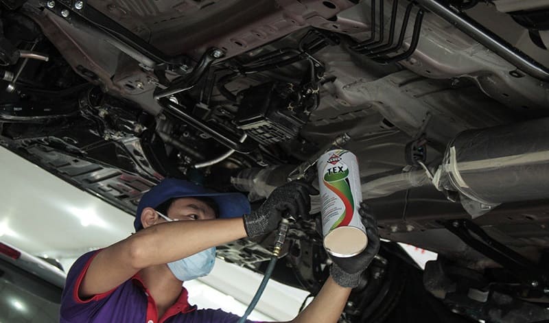 Phủ gầm Ceramic giúp bảo vệ bộ phận xe khỏi những tác động từ môi trường